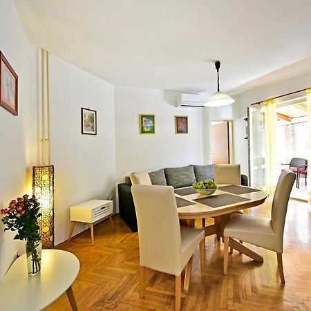 Apartment Nikola Poreč Exteriör bild
