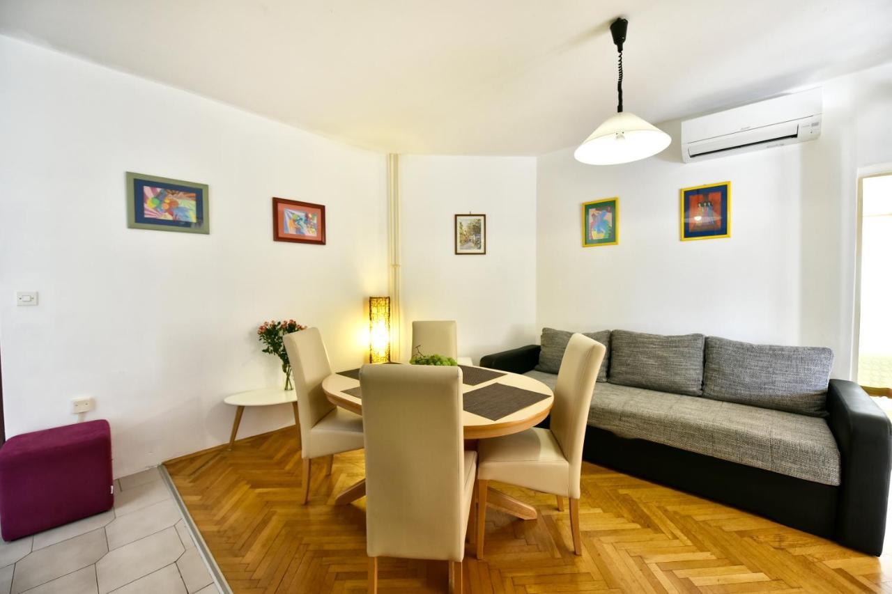 Apartment Nikola Poreč Exteriör bild