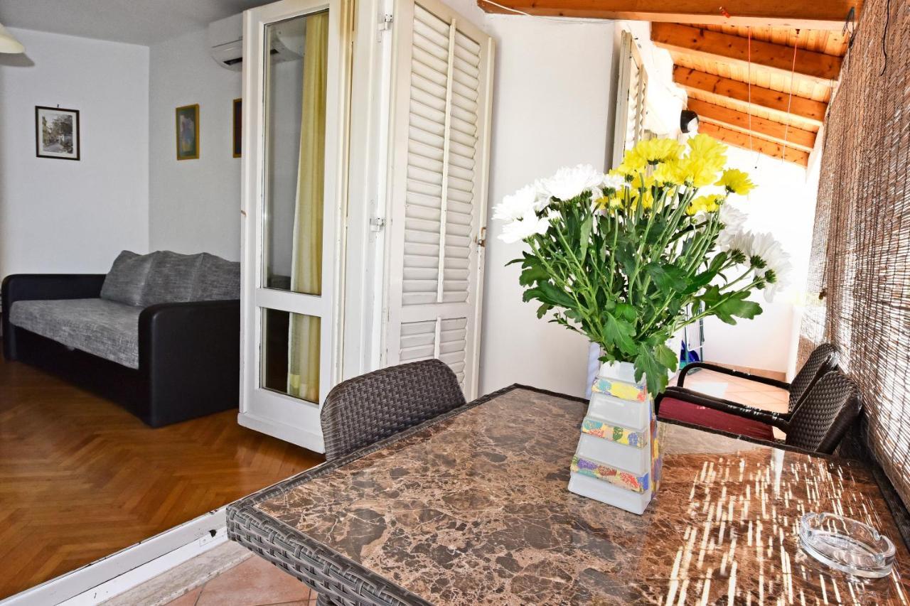 Apartment Nikola Poreč Exteriör bild