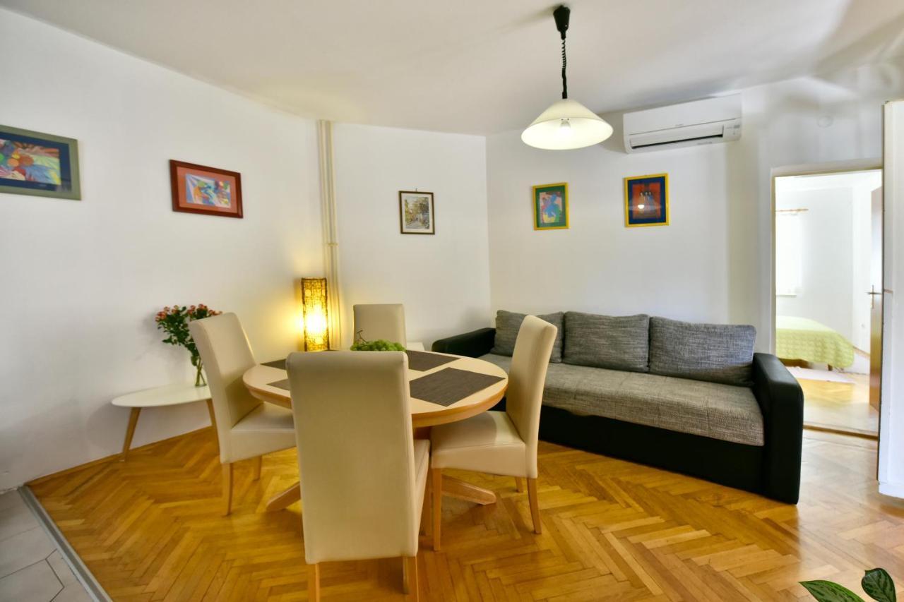 Apartment Nikola Poreč Exteriör bild